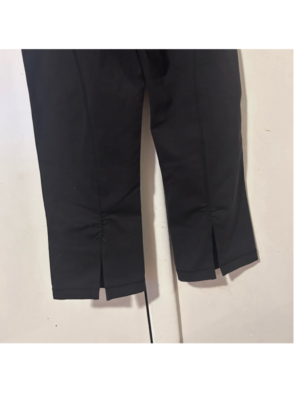 lululemon athletica Black Cropped Leggings - Picture 4 of 5